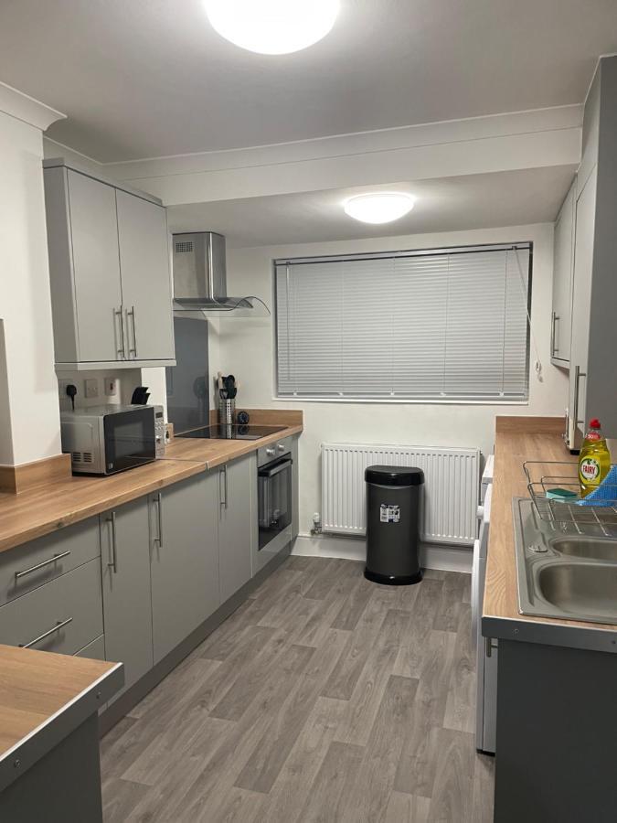 Comfy Home For Contractors And Families With Free Parking - Sage View Aldershot Zewnętrze zdjęcie